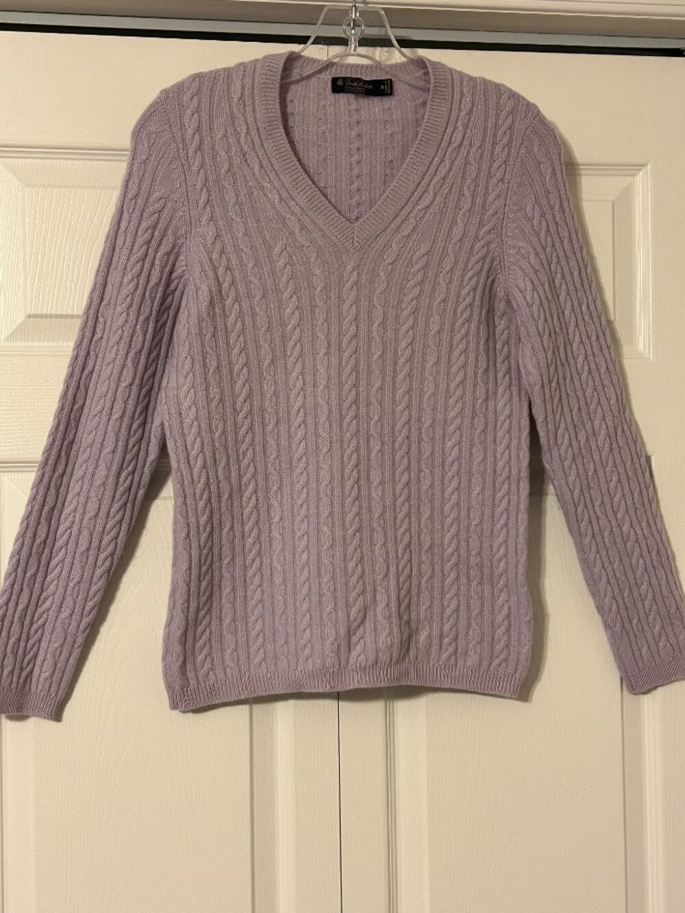 BROOKS BROTHERS Sz M Lavender 100% Cashmere Cable Knit Sweater